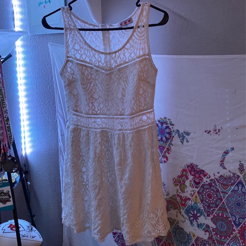 lace dress